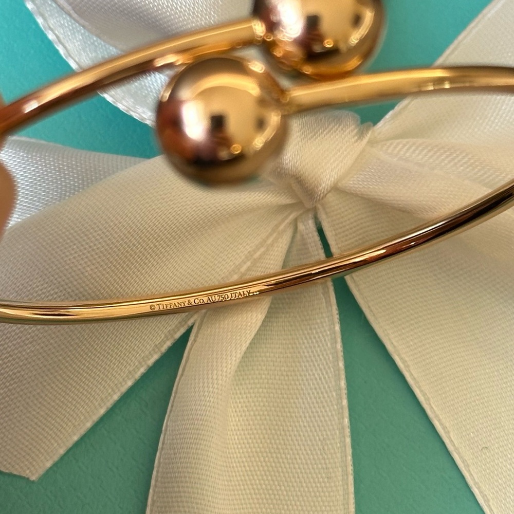 Tiffany & Co.18 k Rose Gold HardWear By pass bracelet , LIKE NEW CONDITION - Picture 2 of 7